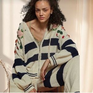 Striped Knit  Floral Embroidery Pants